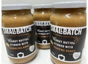 SMALLBATCH PEANUT BUTTER - CRUNCHY PEANUT BUTTER STIRRED WITH REWAREWA HONEY 380g